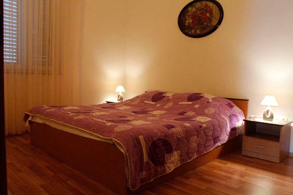 Apartmani Zeljko Metajna Exterior photo