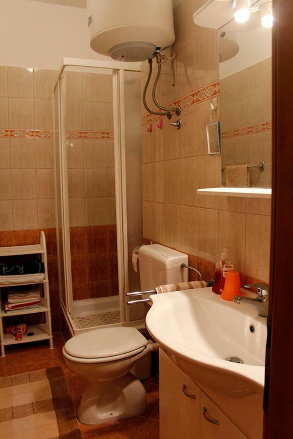 Apartmani Zeljko Metajna Exterior photo