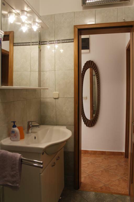 Apartmani Zeljko Metajna Exterior photo
